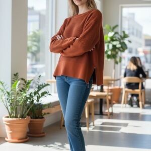 Women's Rust Sweater Crew Neck